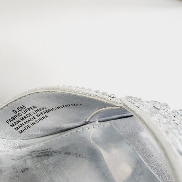 Gianni Bini Chrome Rhinestone Sparkly Silver Sandals Platform Heels Size 9.5 - Picture 6 of 10